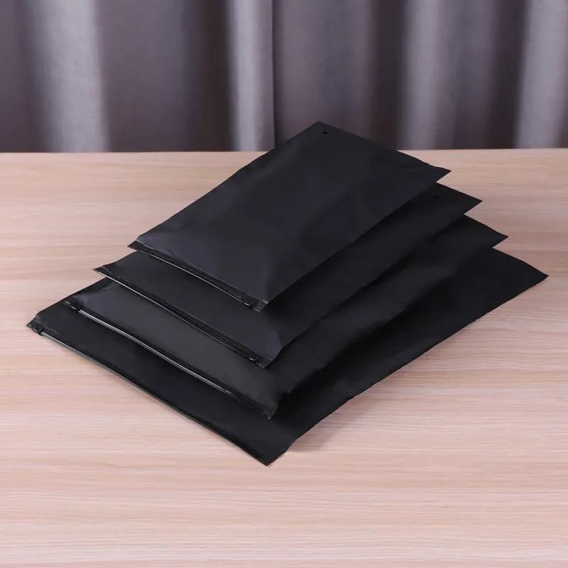 BLACK MATTE ZIPPER BAGS BIG